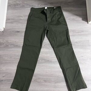 NWOT Gap chinos green 30x30